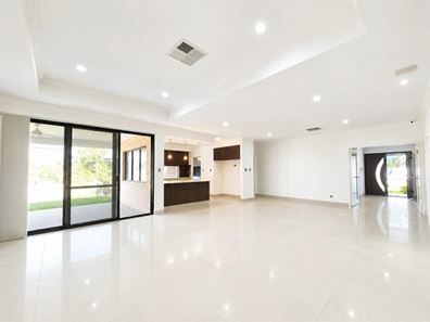 7 Paspalum Street, Piara Waters WA 6112