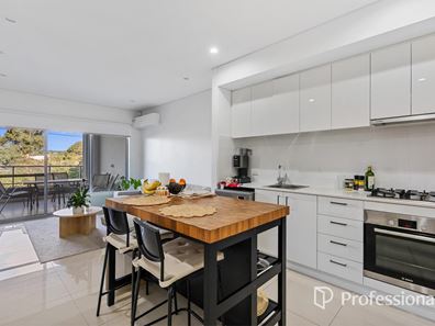 6/28 Peppering Way, Westminster WA 6061