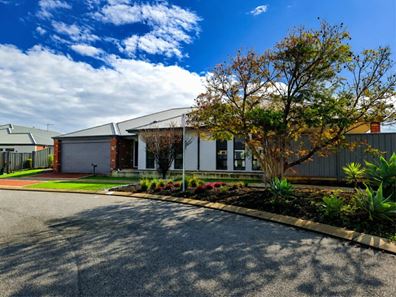 61 Archdale Loop, Piara Waters WA 6112
