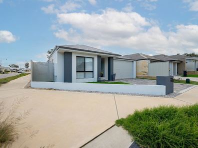 1 Tranquil Loop, Baldivis WA 6171