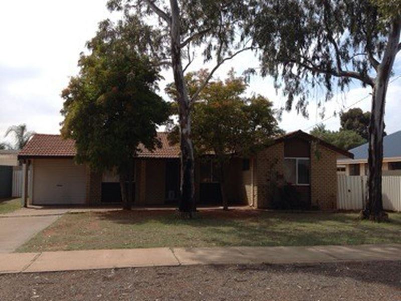 11 Edgar Street, South Kalgoorlie WA 6430