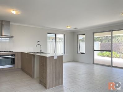 80 Vignerons Loop, Hocking WA 6065