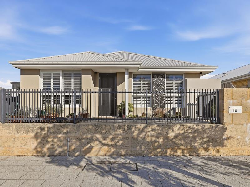 16 Redwood Avenue, Karnup WA 6176