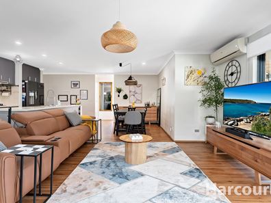 8 Calder Nook, Lakelands WA 6180