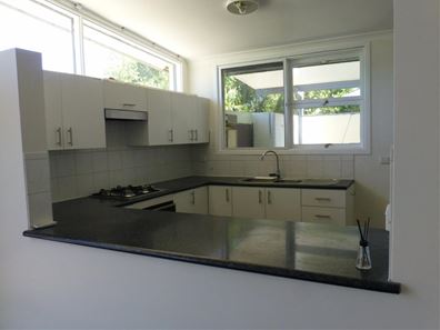 20 Kenmare Avenue, Thornlie WA 6108