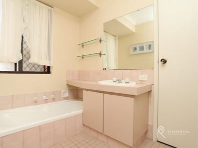 27/54 Hertha Road, Innaloo WA 6018