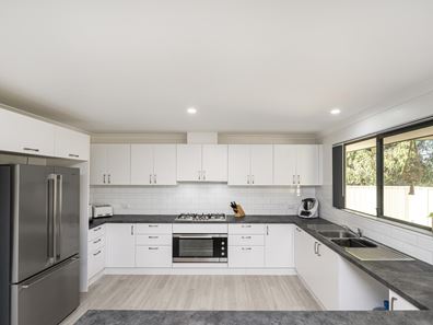4 Mallee Lane, Gingin WA 6503