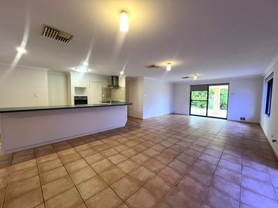 30 Matuka Mews, Maida Vale WA 6057