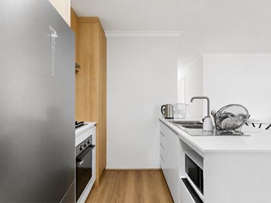 13A Dixie Road, Kelmscott WA 6111