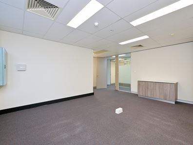 7 Tully Road, East Perth WA 6004