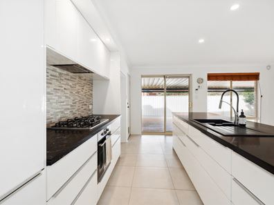 10 The Circle, Warwick WA 6024