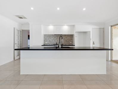 10 The Circle, Warwick WA 6024