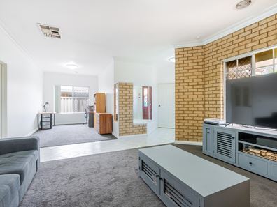 55 Grange Drive, Cooloongup WA 6168