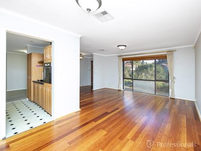 9 Cornhill Crescent, Alexander Heights WA 6064