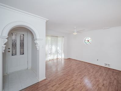 2/122 Edinboro Street, Mount Hawthorn WA 6016