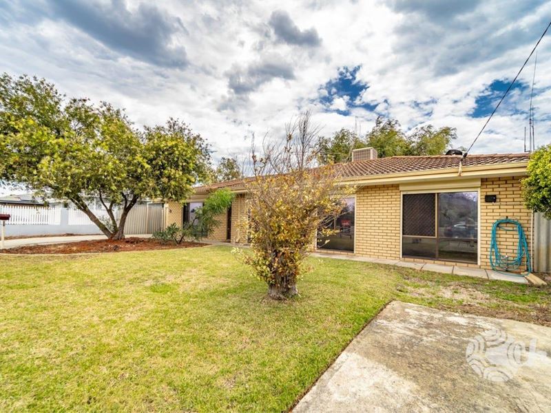 77 Warnbro Sound Avenue, Warnbro WA 6169
