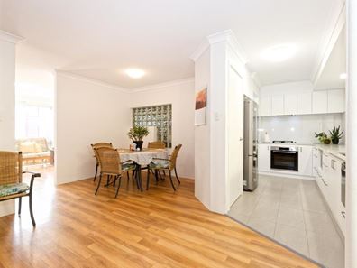 1/11 Bell Street, Rockingham WA 6168