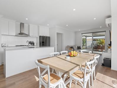4 Vivacity Street, Hilbert WA 6112