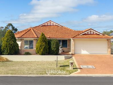 64 Braidwood Drive, Australind WA 6233