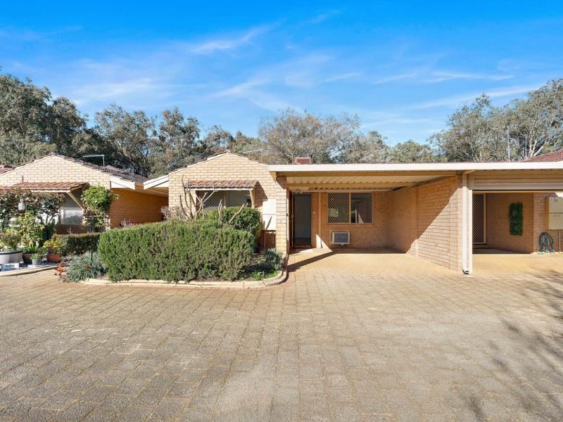 17/4 Page Road, Kelmscott