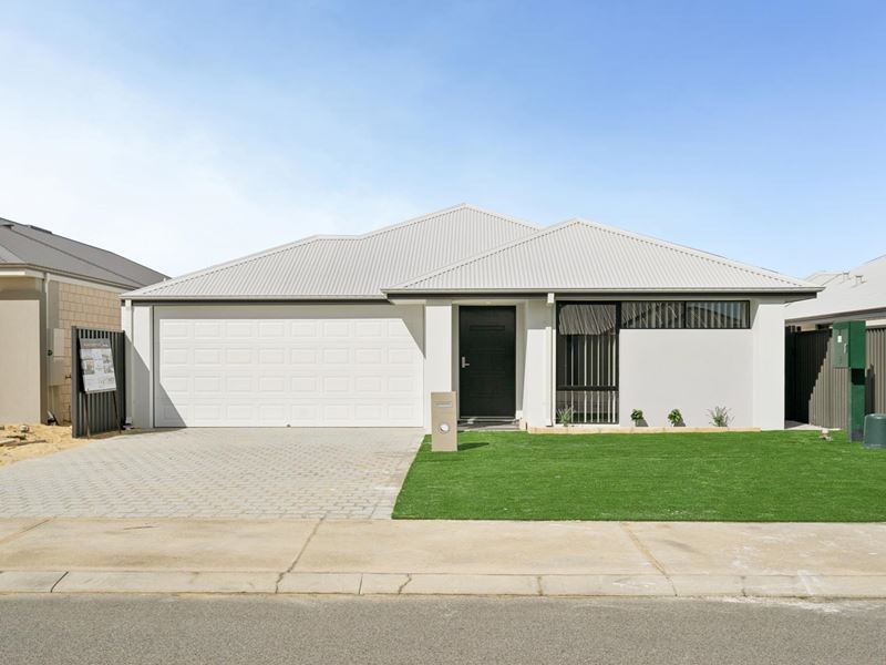 20 Astoria Boulevard, Hilbert