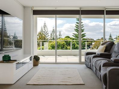 305/5 Marco Polo Drive, Mandurah WA 6210