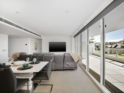 305/5 Marco Polo Drive, Mandurah WA 6210