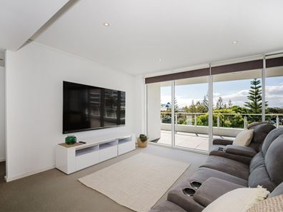 305/5 Marco Polo Drive, Mandurah WA 6210