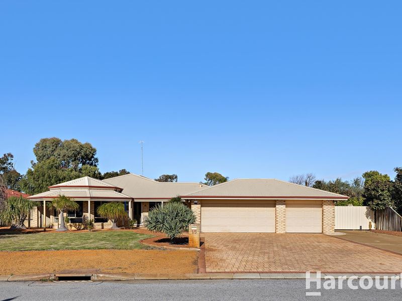 15 Country Road, Pinjarra WA 6208