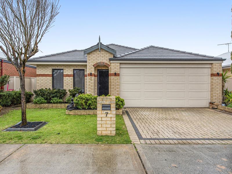 7 Swanbourne Avenue, Secret Harbour WA 6173