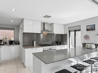 5A Hadley Place, Karrinyup WA 6018