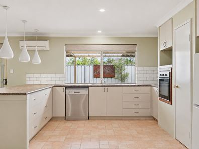 19 Sennet Lane, Warnbro WA 6169