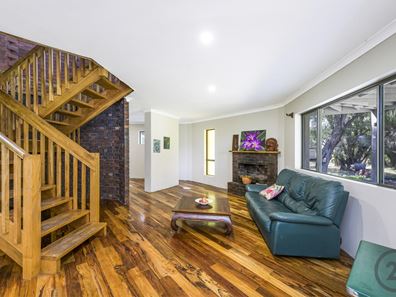 74 Newnham Road, Lake Clifton WA 6215