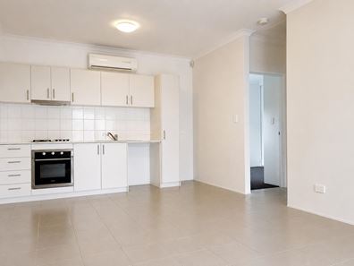 17/38 Lake Street, Rockingham WA 6168