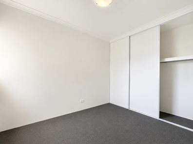 17/38 Lake Street, Rockingham WA 6168