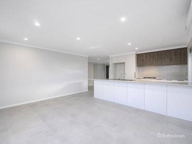 29/11 Bakana Loop, Landsdale WA 6065