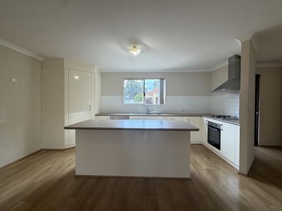 1/33 Marian Ave, Armadale WA 6112