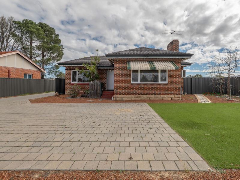 51A Thornlie Avenue, Thornlie WA 6108