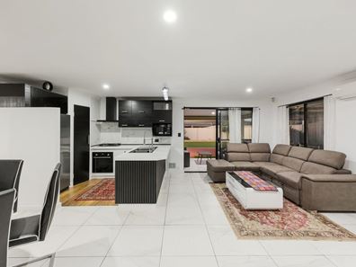 3 Brolga Grove, Seville Grove WA 6112