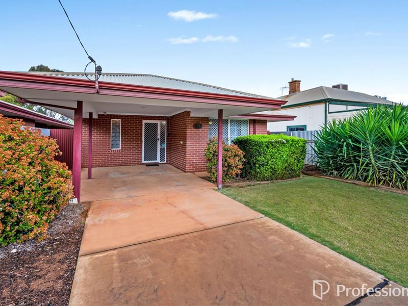 120D Moran Street, Victory Heights WA 6432