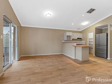 120D Moran Street, Victory Heights WA 6432