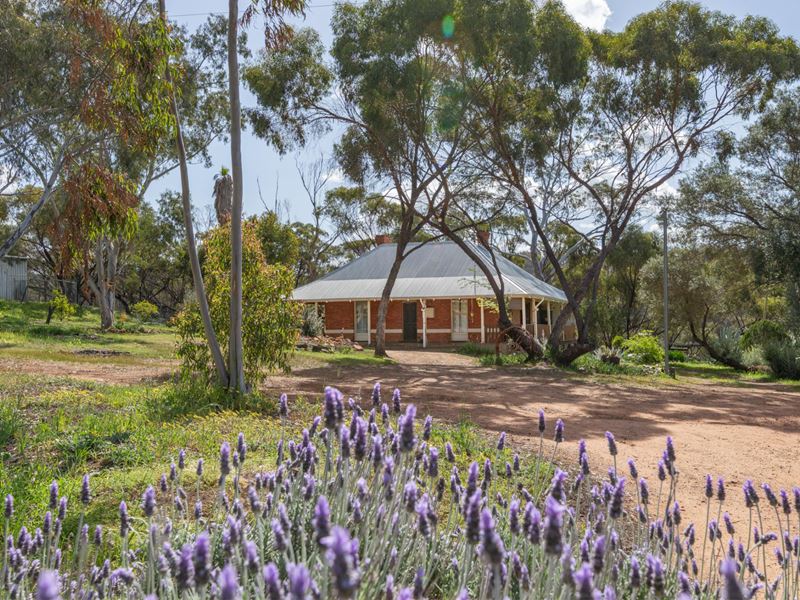 692 Julimar Road, West Toodyay WA 6566