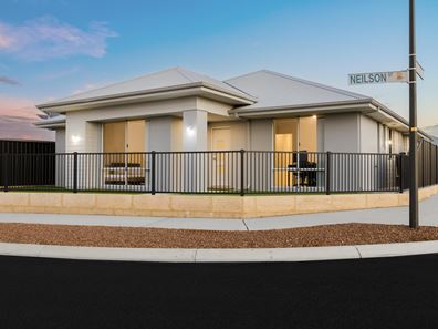 37 Neilson Street, Hammond Park WA 6164