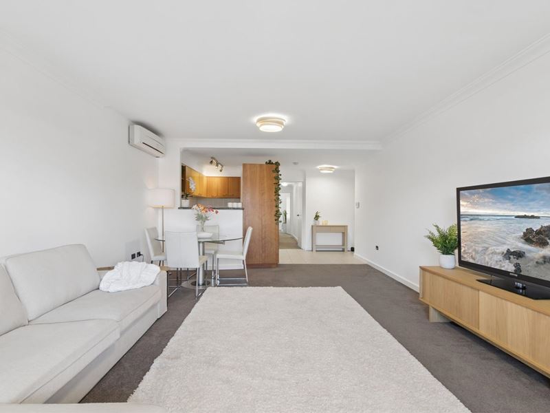 31/118 Mounts Bay Road, Perth WA 6000