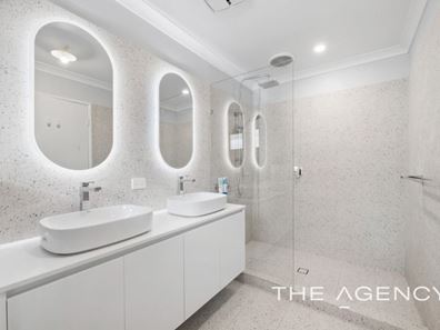 4 Buttermere Approach, Waikiki WA 6169