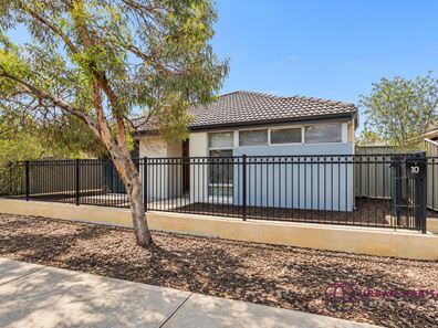 10 Finchley Way, Wellard WA 6170