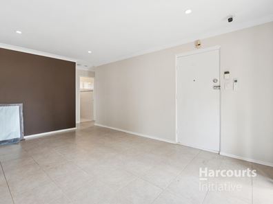 3 Golders Way, Girrawheen WA 6064