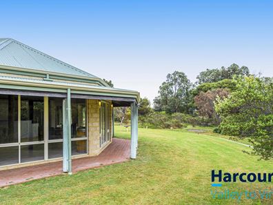 141 Indiana Crescent, Karakin WA 6044