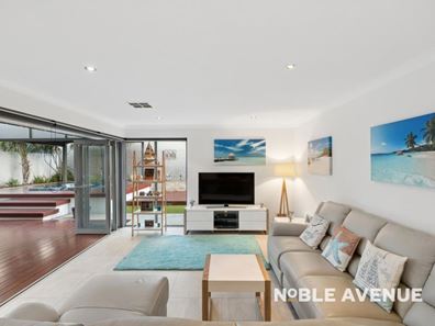 12 Mandal Close, Mindarie WA 6030