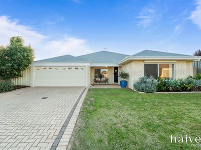 6 Taunton Mews, Leda WA 6170